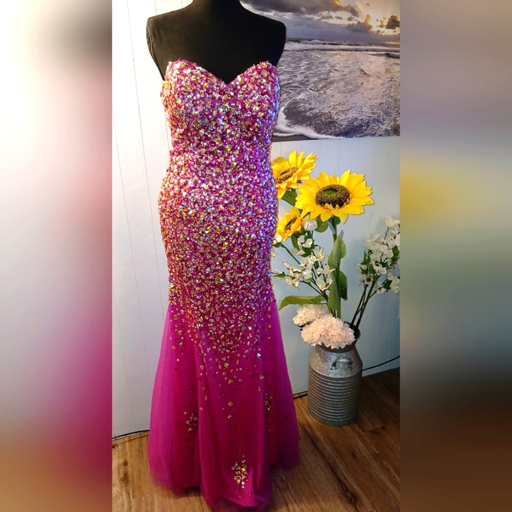 Pink strapless special occasion dress - Picture 1 of 6